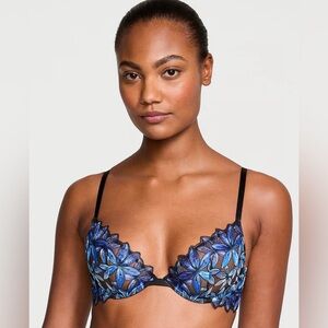 Blue and black lace floral bra. Victoria Secret.